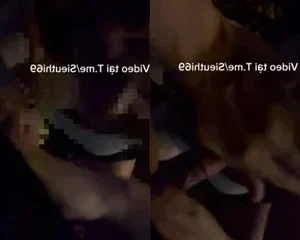 Cho chị bú đi bú 1 miếng coi buồi cứ giữ khư khư